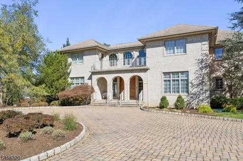 3 Allen Rd, Caldwell, NJ 07006