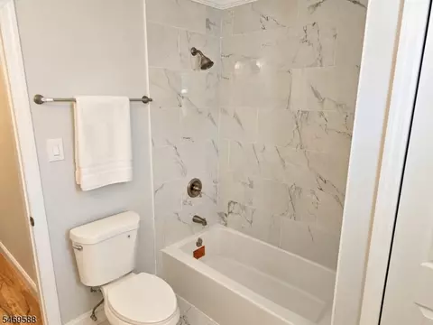 Bath - 17 Atherton Ct # B, Wayne, NJ 07470 photo 2 of 2
