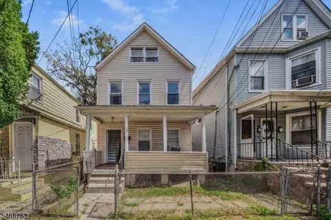 133 Smith St, Elizabeth, NJ 07201