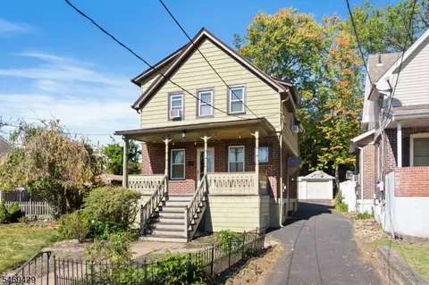 54 Evergreen Ave, Fords, NJ 08863