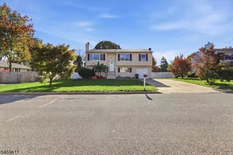 183 Arlington Ave, Somerset, NJ 08873