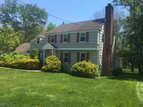 424 White Oak Ridge Rd, Short Hills, NJ 07078