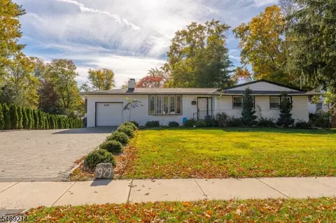 929 Franklin Ave, South Plainfield, NJ 07080
