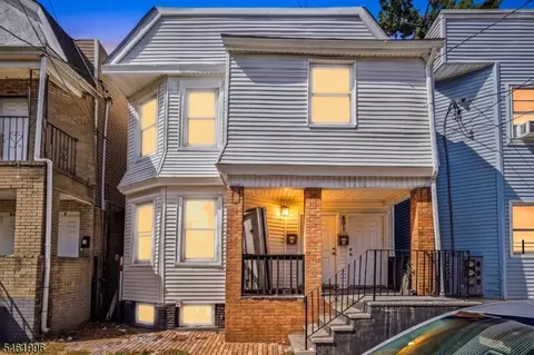 491 S 17th St, Newark, NJ 07103