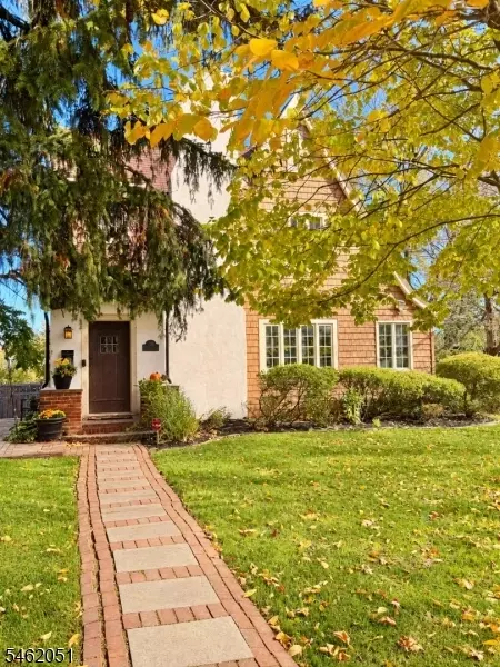 69 Olcott Ave, Bernardsville, NJ 07924