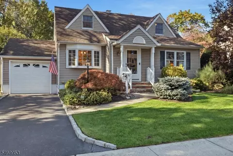 5-22 Hazel Pl, Fair Lawn, NJ 07410