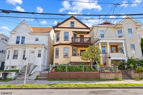 148 N 7th St, Paterson, NJ 07522