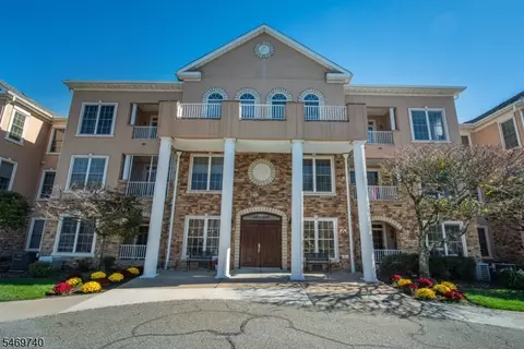1302 Franklin Ln, Rockaway, NJ 07866