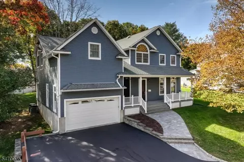 46 Seton Hall Dr, Oakland, NJ 07436