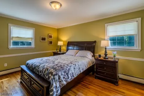 Bedroom - 10 Devonshire Rd, Parlin, NJ 08859 photo 2 of 3