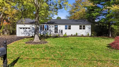 44 Slope Dr, Hackettstown, NJ 07840