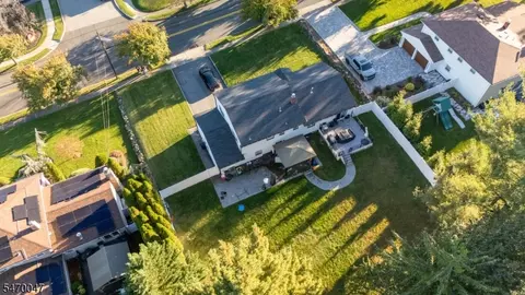 View/Area - 32 Mandon Dr, Wayne, NJ 07470 photo 6 of 8