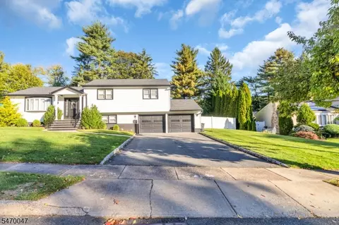 Exterior - 32 Mandon Dr, Wayne, NJ 07470 photo 3 of 7