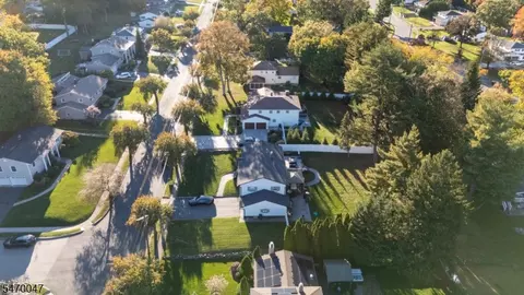 View/Area - 32 Mandon Dr, Wayne, NJ 07470 photo 1 of 8