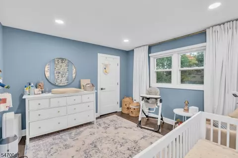 Bedroom - 32 Mandon Dr, Wayne, NJ 07470 photo 5 of 8