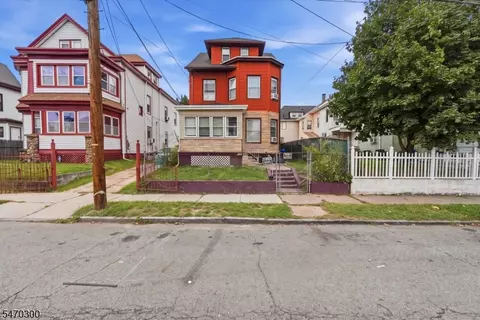 203 17th Ave, Paterson, NJ 07504