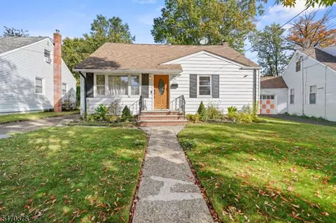 757 Rodgers Ct, Rahway, NJ 07065