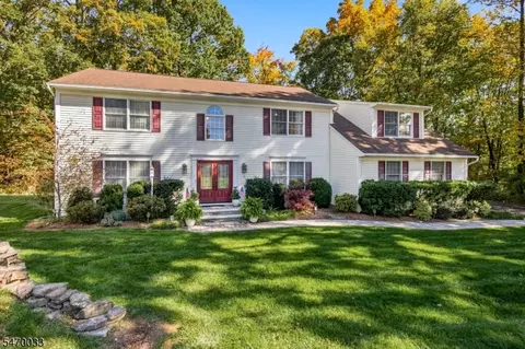 9 Hunting Meadow Ct, Rockaway, NJ 07866
