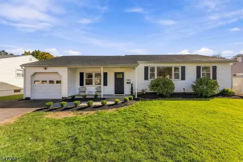 1925 Grant Ave, South Plainfield, NJ 07080