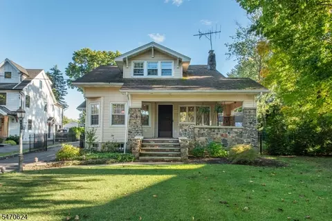 549 Woodland Ave, Mountainside, NJ 07092