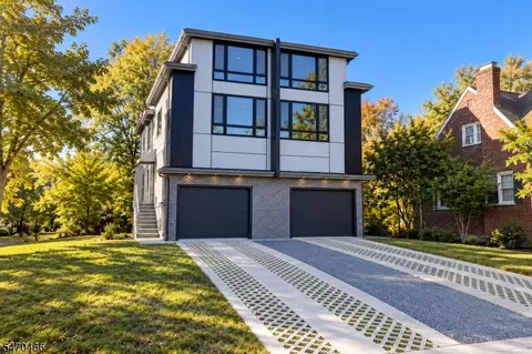 Exterior - 42 Willow St #A, Millburn, NJ 07041 photo 2 of 3