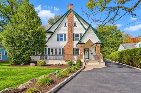 829 Mountain Ave, Westfield, NJ 07090