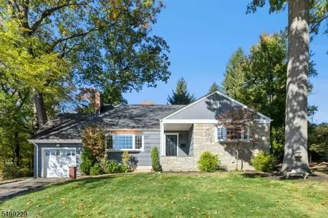 1374 Stony Brook Ln, Mountainside, NJ 07092