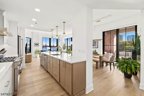 1025 Maxwell Ln #502, Hoboken, NJ 07030