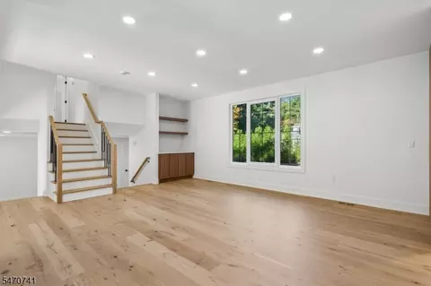 Living - 2 Glen Ave, Summit, NJ 07901 photo 4 of 4