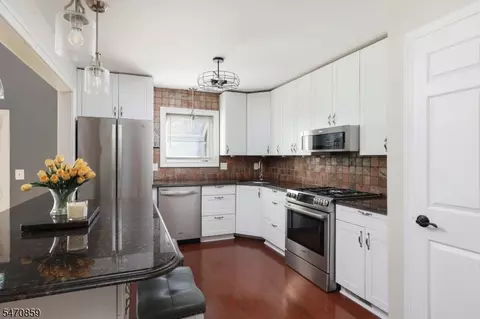 Kitchen - 3115 Park Pl, Springfield, NJ 07081 photo 3 of 3