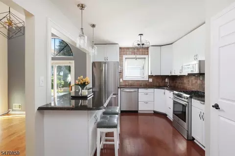 Kitchen - 3115 Park Pl, Springfield, NJ 07081 photo 1 of 3