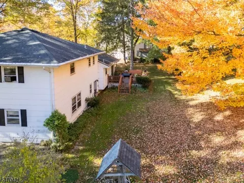 Exterior - 9 Morningside Dr, Succasunna, NJ 07876 photo 5 of 6