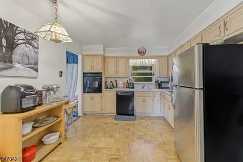 Kitchen - 9 Morningside Dr, Succasunna, NJ 07876 photo 2 of 2