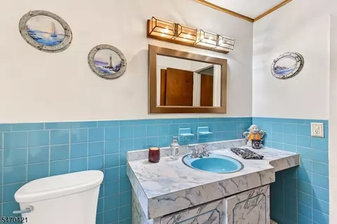 Bath - 9 Morningside Dr, Succasunna, NJ 07876 photo 3 of 3