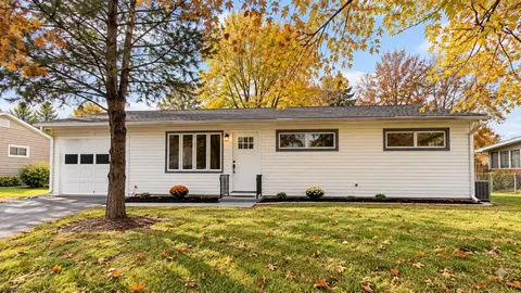709 Lynda Rd, Phillipsburg, NJ 08865