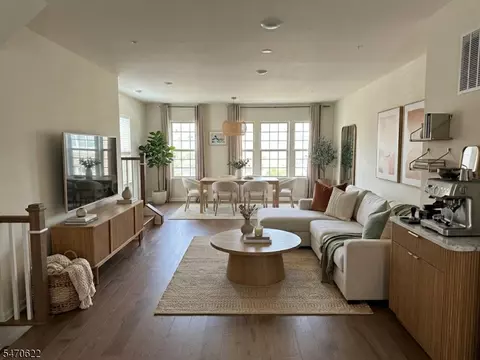 15 Haralson Ct, Livingston, NJ 07039