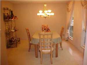 131 S Manor Ct, Wall, NJ 07719 photo 3