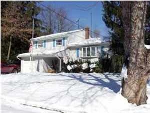 12 Daniel Dr, Matawan, NJ 07747 photo 1