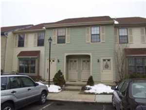 48 Winchester Ct, Matawan, NJ 07747 photo 1