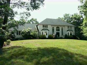 21 Wetherill Dr, Millstone Township, NJ 08510 photo 1