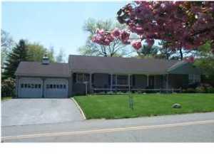 607 Oceanview Rd, Brielle, NJ 08730 photo 1