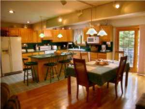 19 Millbrook Dr, Middletown, NJ 07748 photo 3