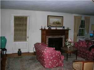 2 Lakeside Dr, Matawan, NJ 07747 photo 2