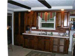 2 Lakeside Dr, Matawan, NJ 07747 photo 3