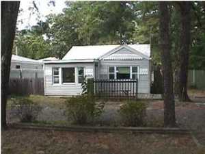 81 Holly Dr, Waretown, NJ 08758 photo 1