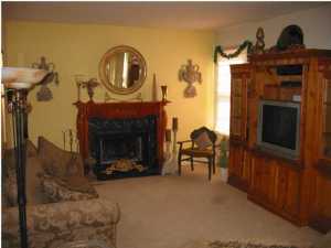 5 Hoffer Ct, Marlboro, NJ 07746 photo 3