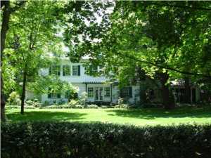 10 Buttonwood Ln, Rumson, NJ 07760 photo 2