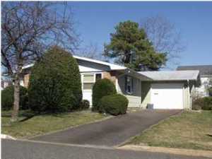 2 Dickinson Rd, Brick, NJ 08724 photo 1
