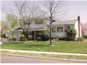 27 Fielek Ter, Parlin, NJ 08859 photo 1
