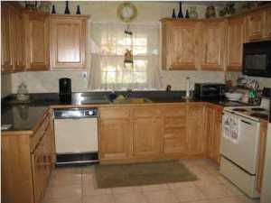 10 Avalon Ln, Matawan, NJ 07747 photo 2